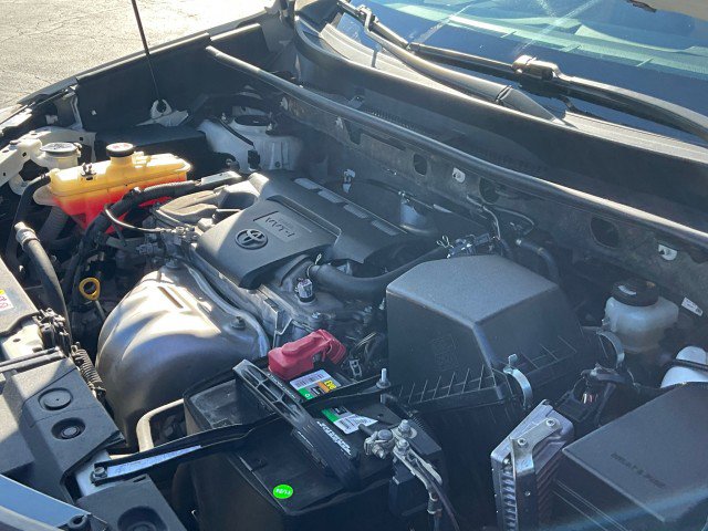 Used 2018 Toyota RAV4 Limited image 9