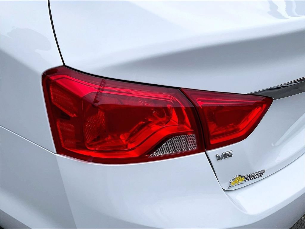 Used 2019 Chevrolet Impala LS FWD image 33