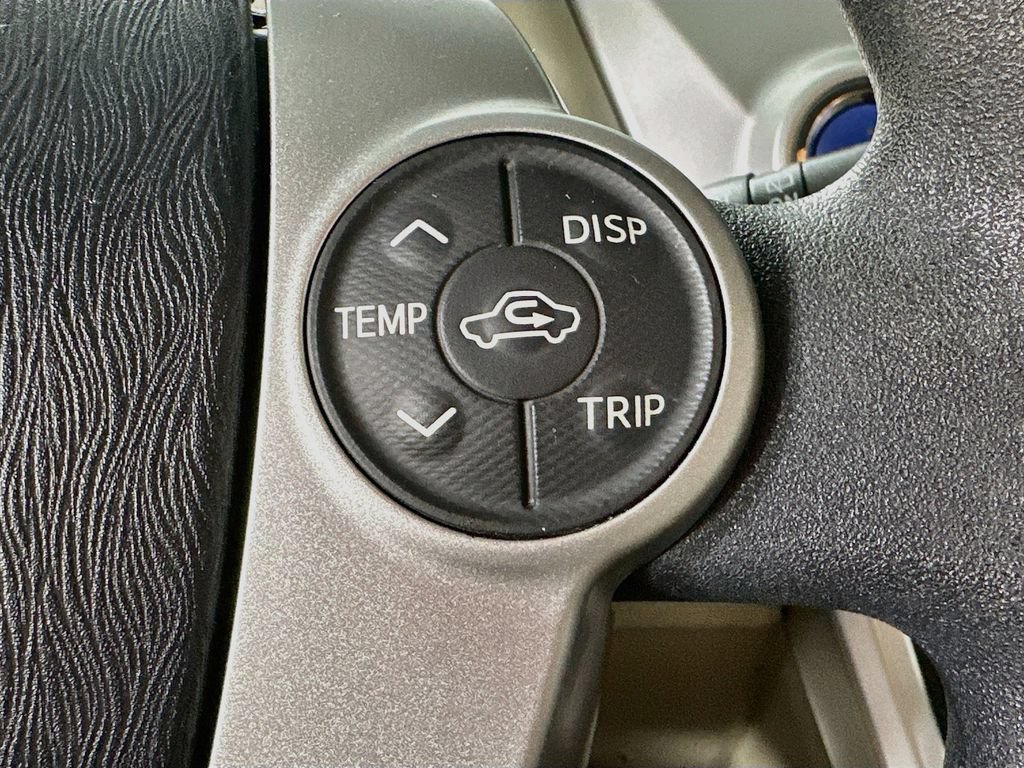 Used 2014 Toyota Prius V Three FWD image 23