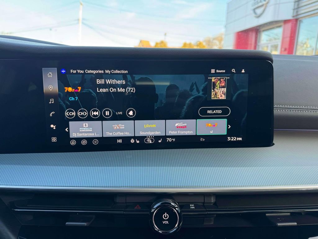 Certified 2025 Nissan Murano SL AWD/4WD image 29