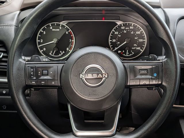 Used 2023 Nissan Rogue SV FWD image 13