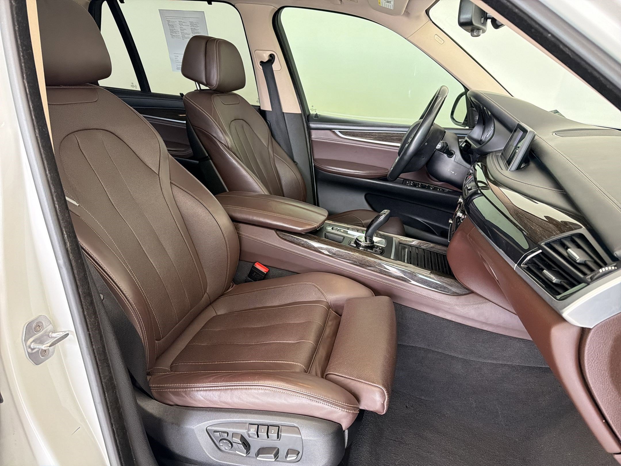 Used 2016 BMW X5 xDrive50i image 31