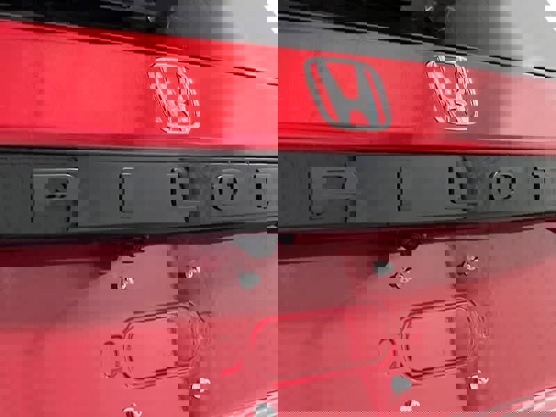 New 2025 Honda Pilot EX-L image 6