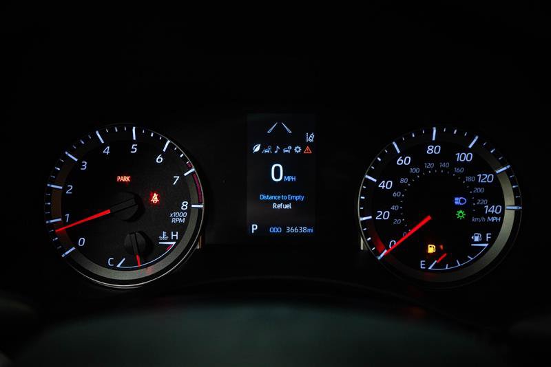 Used 2022 Toyota Highlander LE AWD/4WD image 18