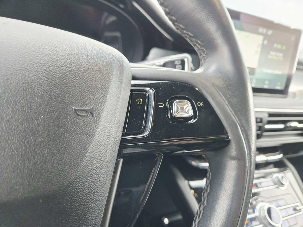 Used 2021 Lincoln Corsair AWD w/ Equipment Group 101A image 23