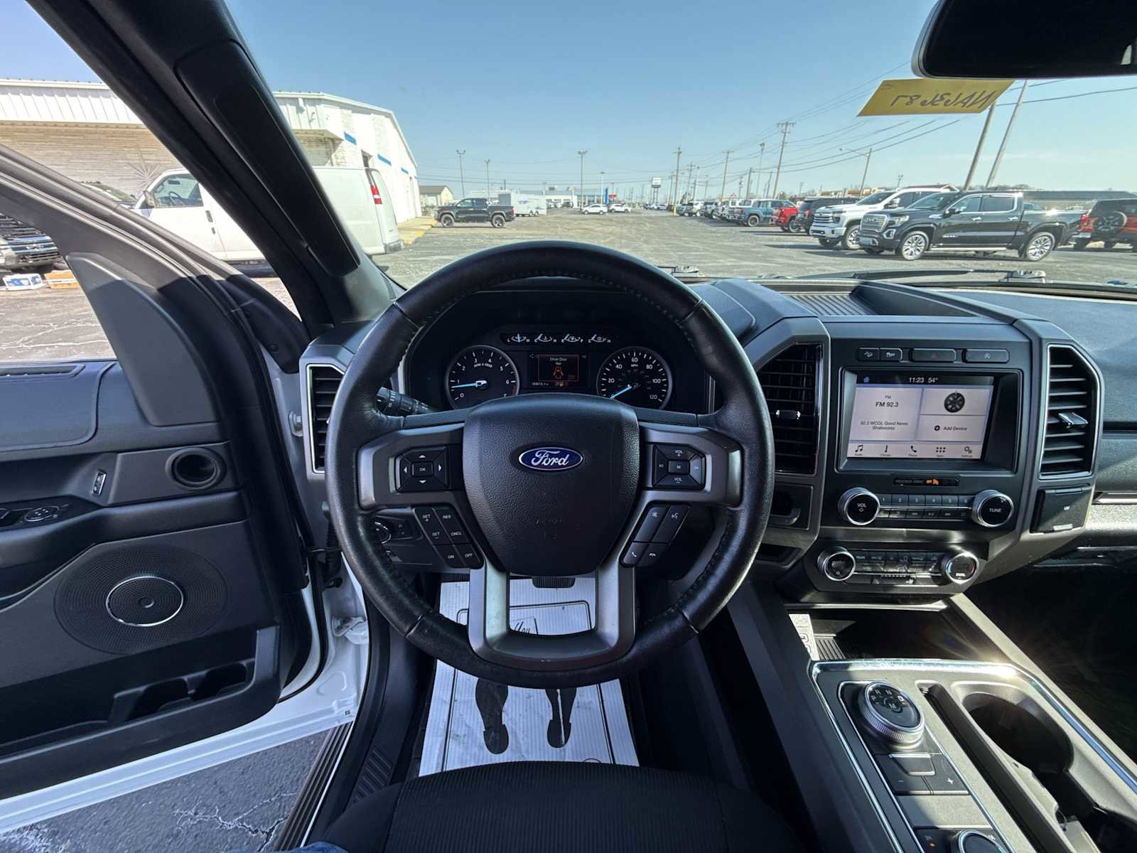 Used 2019 Ford Expedition XLT image 11