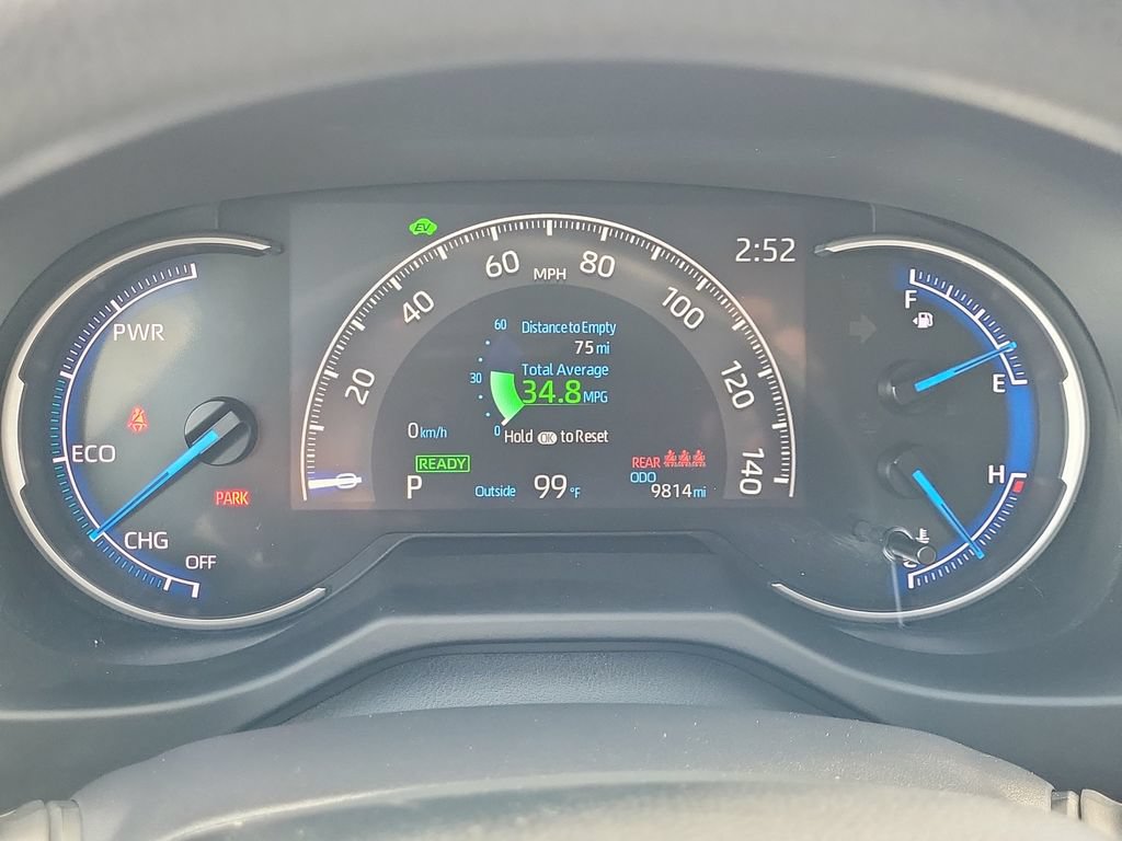 Used 2024 Toyota RAV4 LE AWD/4WD image 25