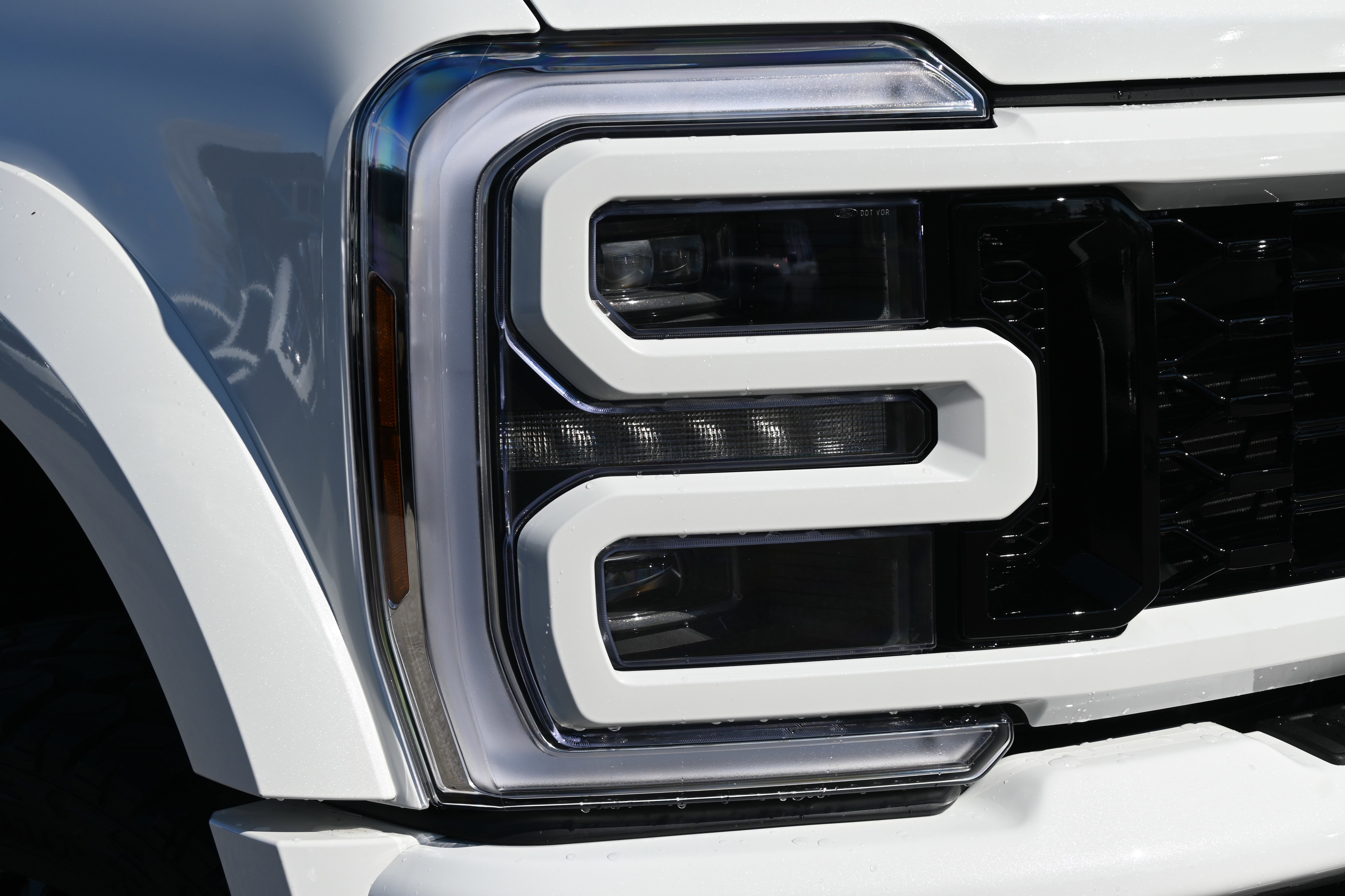 Used 2026 Ford F450 Platinum w/ FX4 Off-Road Package image 13