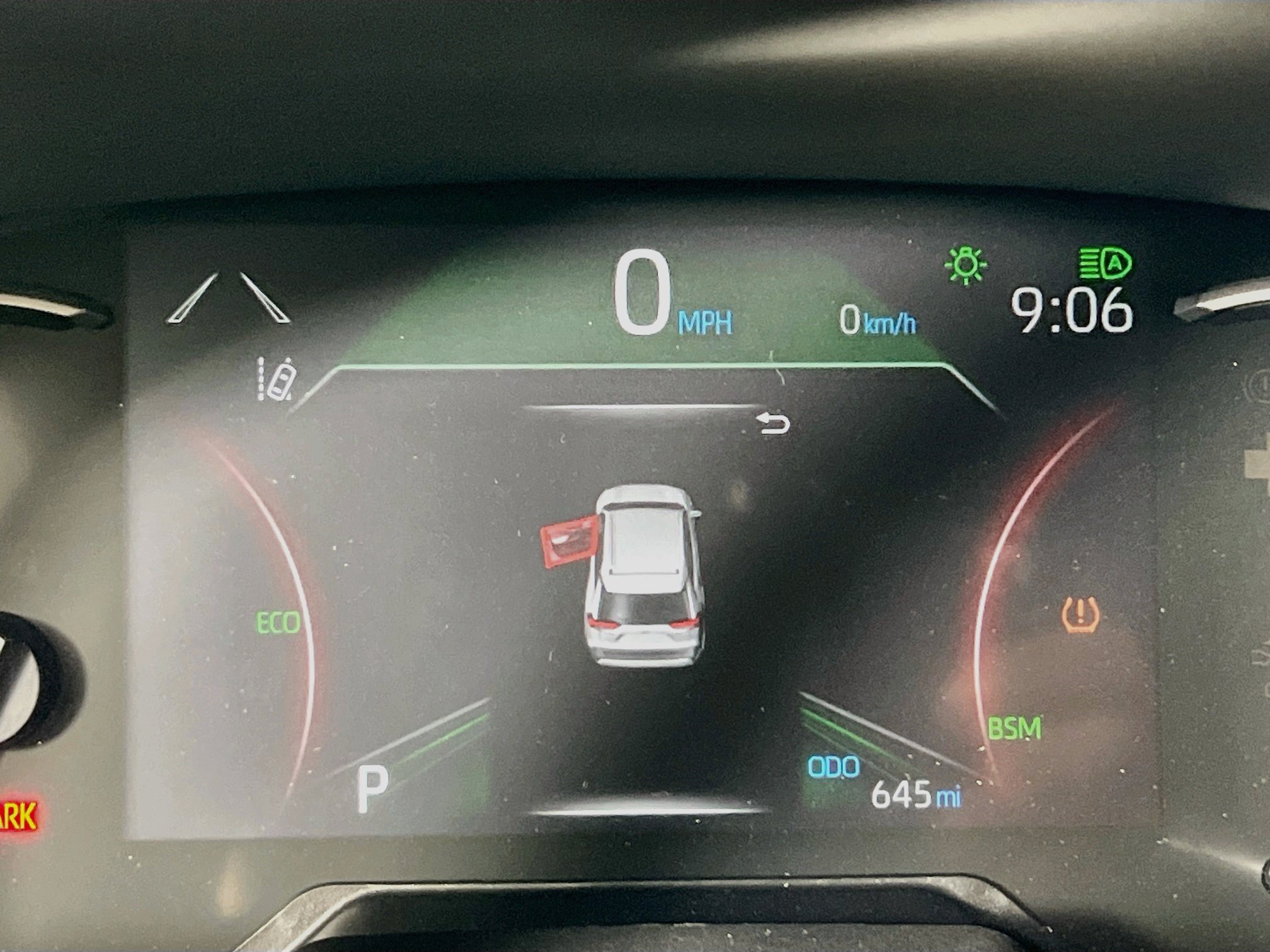Used 2025 Toyota RAV4 XLE w/ Convenience Package FWD image 22