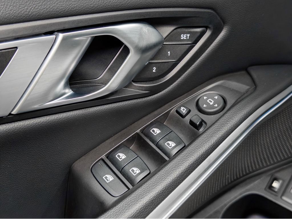 Used 2023 BMW 330e xDrive w/ Premium Package AWD/4WD image 8