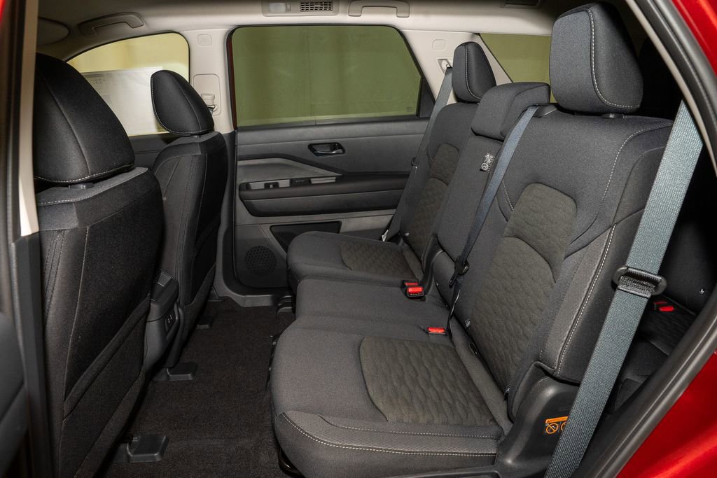 New 2026 Nissan Pathfinder SV image 10