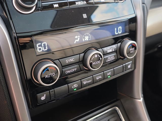 Used 2020 Subaru Ascent Limited w/ Technology Package image 37