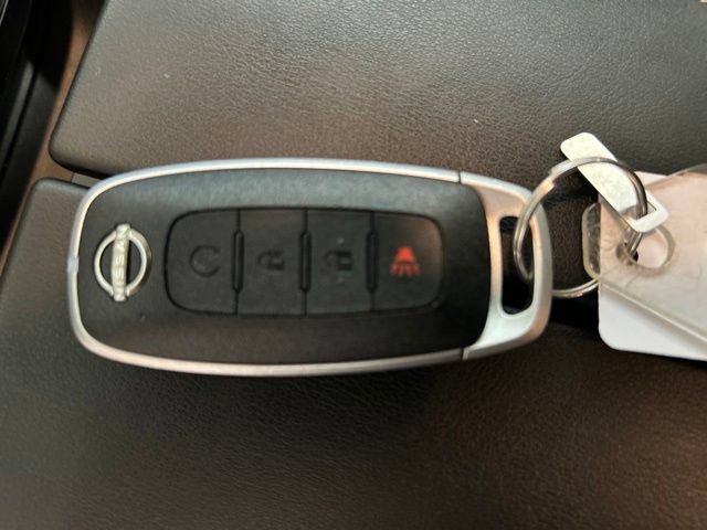 Used 2023 Nissan Rogue SV AWD/4WD image 31