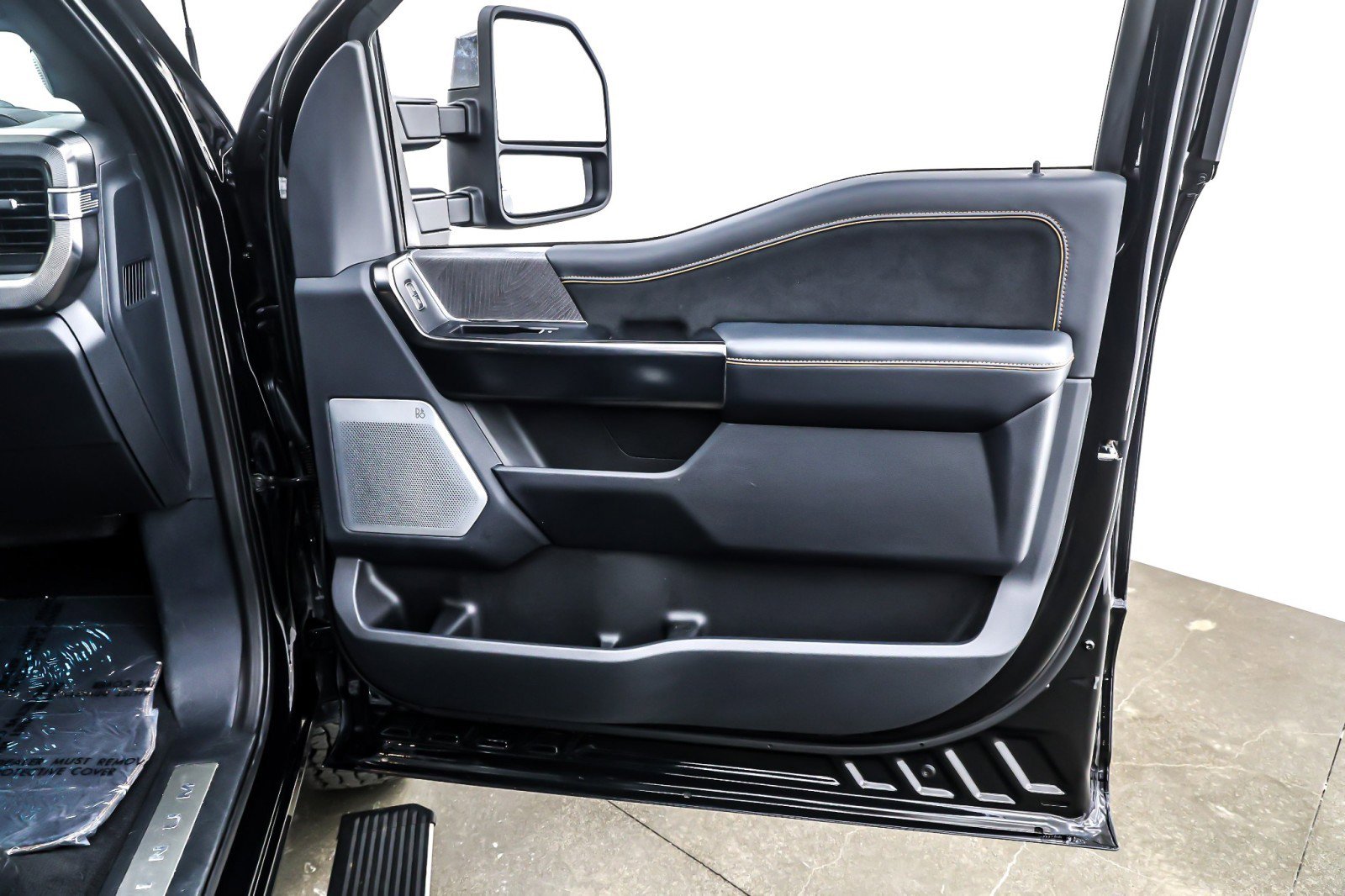 Used 2023 Ford F250 Platinum image 24