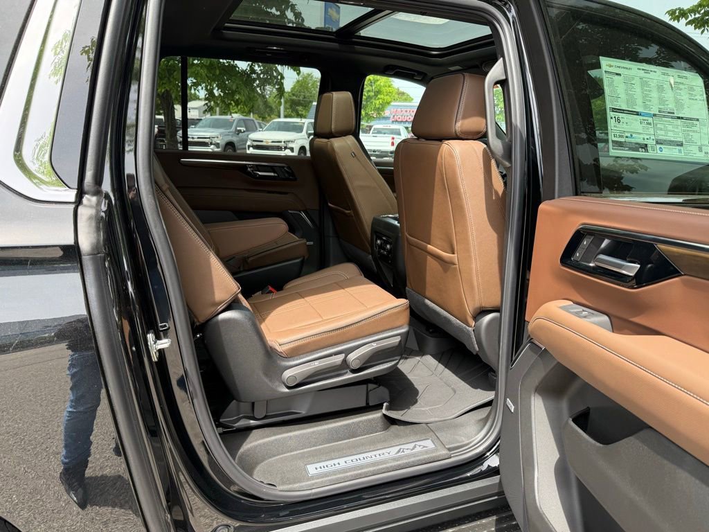 New 2026 Chevrolet Suburban High Country w/ Sun And Tow Package AWD/4WD image 16