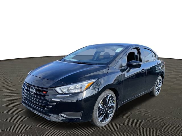 New 2025 Nissan Versa SR w/ Trunk Package