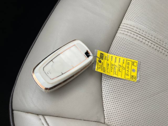 Used 2017 Ford Fusion Platinum AWD/4WD image 27