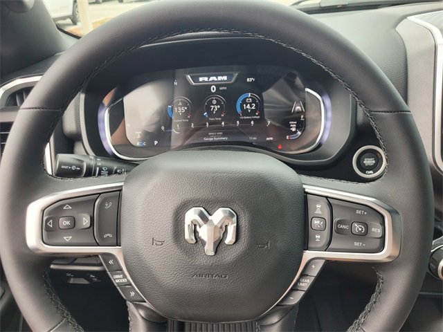 New 2026 RAM 1500 4x4 Crew Cab image 31