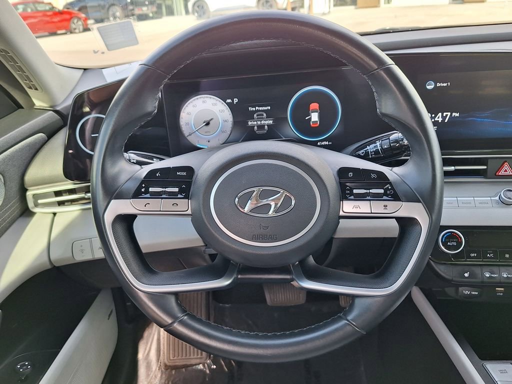 Certified 2021 Hyundai Elantra Limited image 15