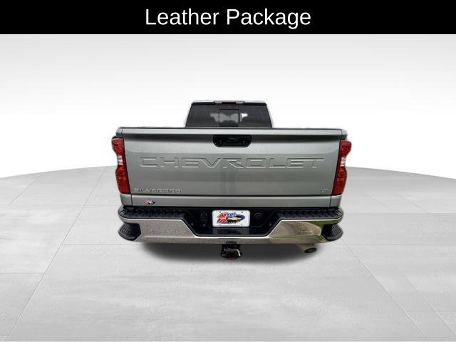 Used 2025 Chevrolet Silverado 2500 LT w/ Leather Package AWD/4WD image 6