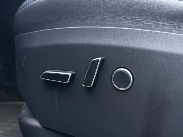Used 2022 Tesla Model X Plaid AWD/4WD image 18