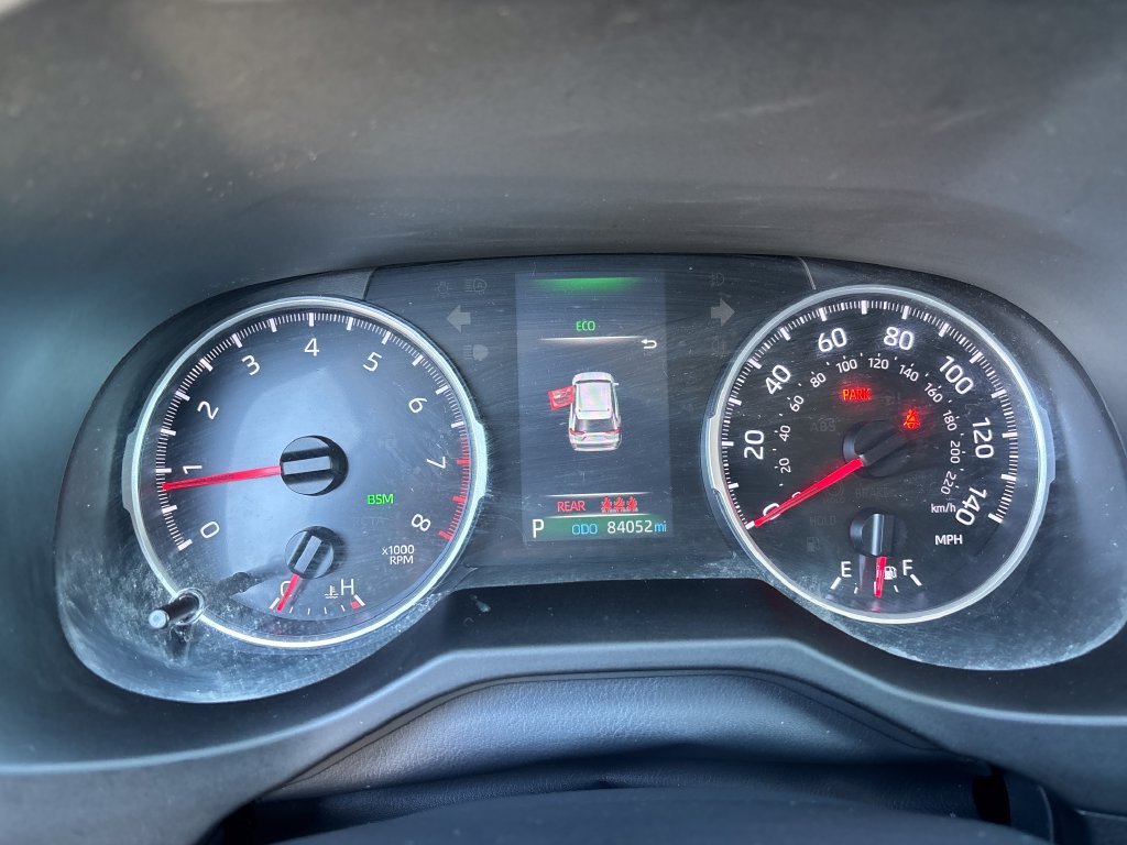 Used 2019 Toyota RAV4 LE w/ Carpet Mat Package AWD/4WD image 15