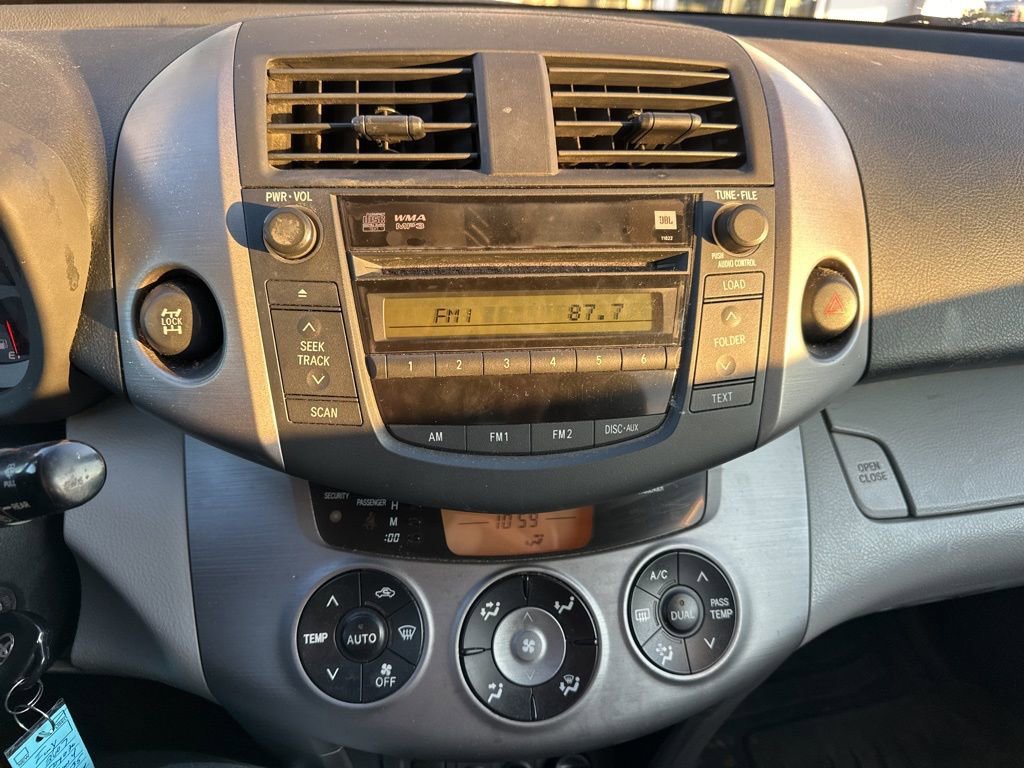 Used 2007 Toyota RAV4 Limited AWD/4WD image 7