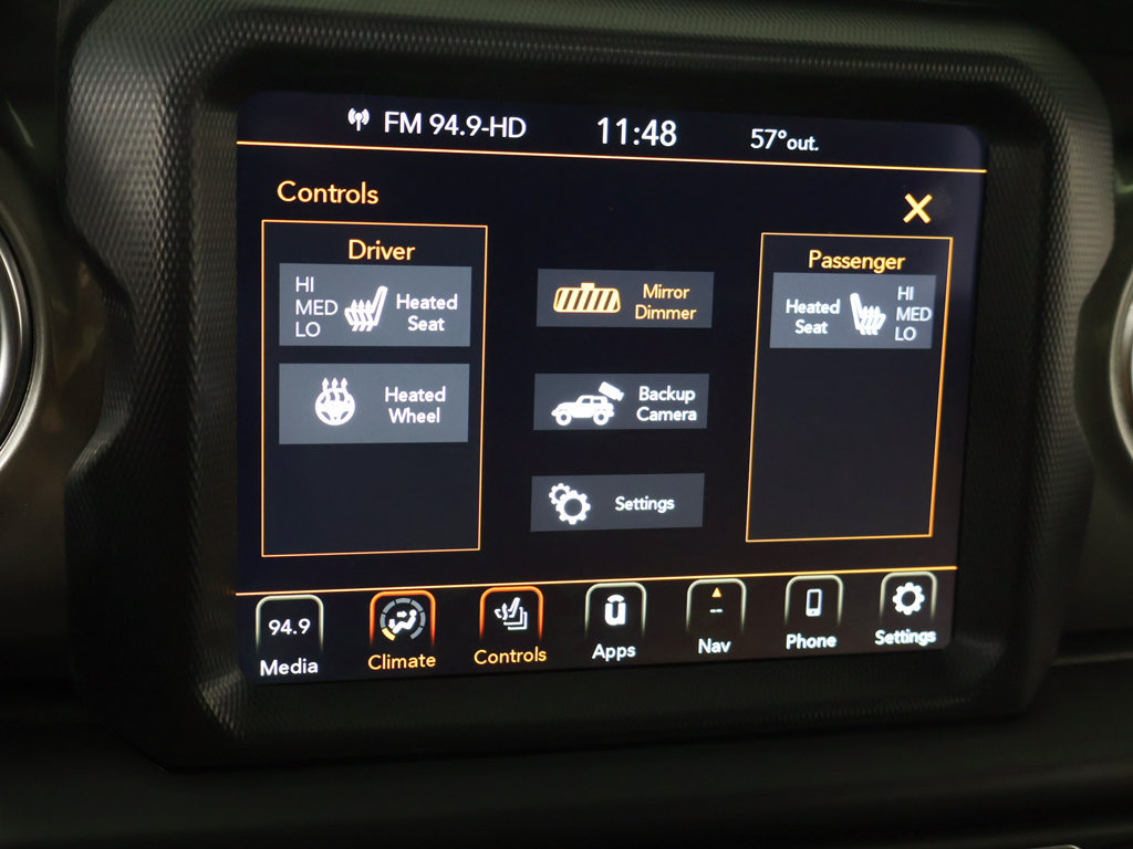 Used 2023 Jeep Wrangler Unlimited Sahara w/ Cold Weather Group AWD/4WD image 41