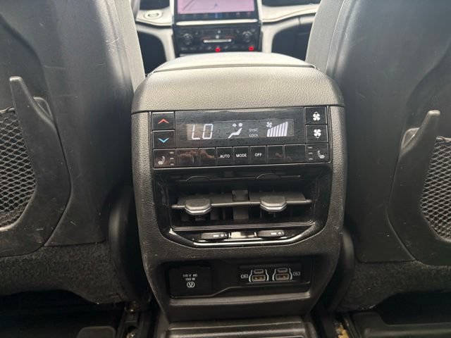 Used 2021 Jeep Grand Cherokee L Limited AWD/4WD image 14