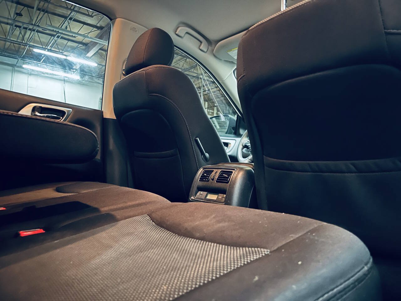 Used 2019 Nissan Pathfinder S FWD image 18