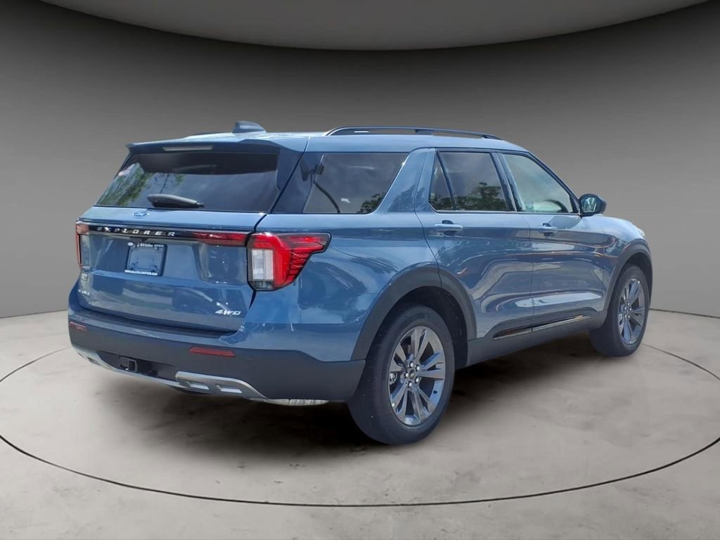 New 2026 Ford Explorer Active w/ Active Comfort Package AWD/4WD image 9