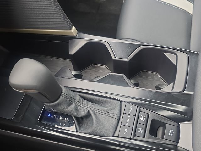 Used 2026 Toyota Camry SE w/ Convenience Package image 24