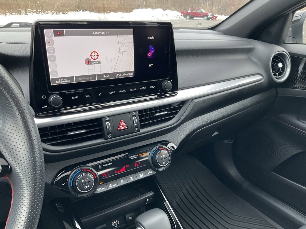 Used 2024 Kia Forte GT w/ GT2 Package image 9