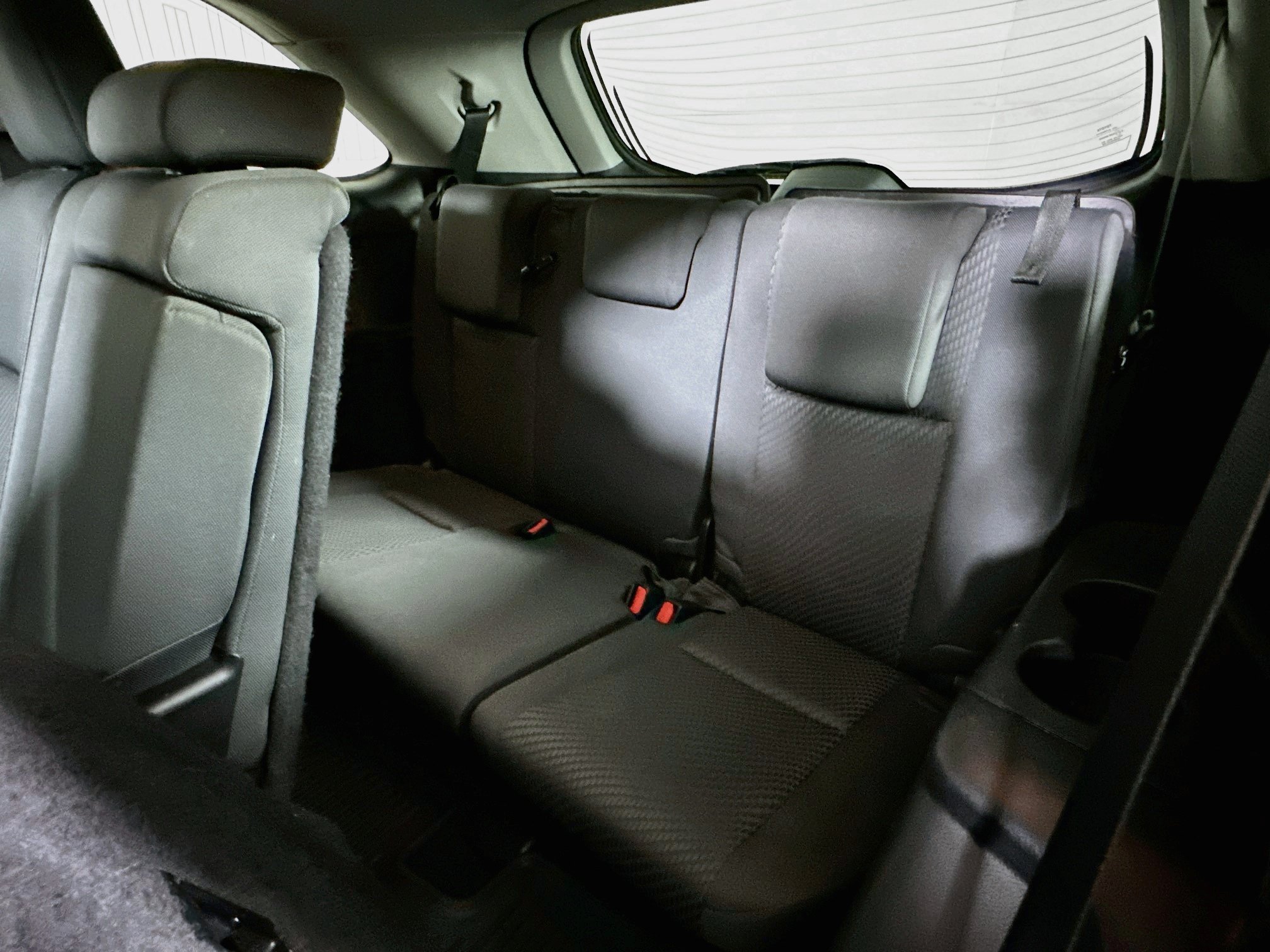 Used 2019 Toyota Highlander LE FWD image 28