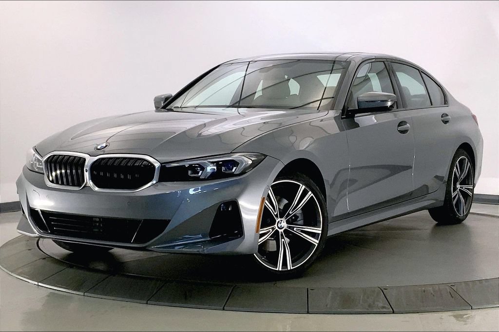 Used 2023 BMW 330i xDrive Sedan w/ Premium Package AWD/4WD image 11