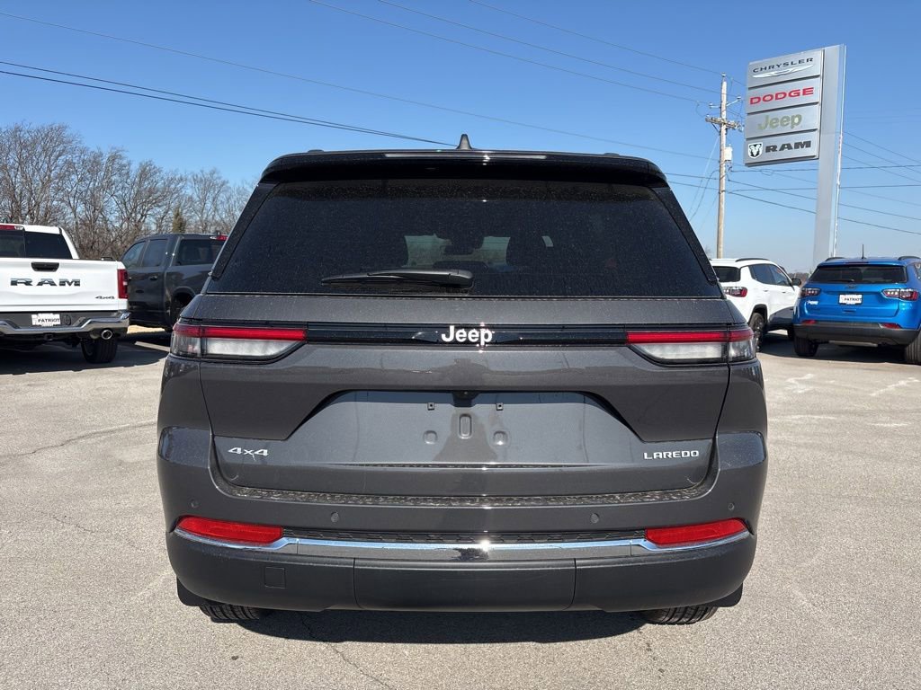 New 2026 Jeep Grand Cherokee Laredo X image 4