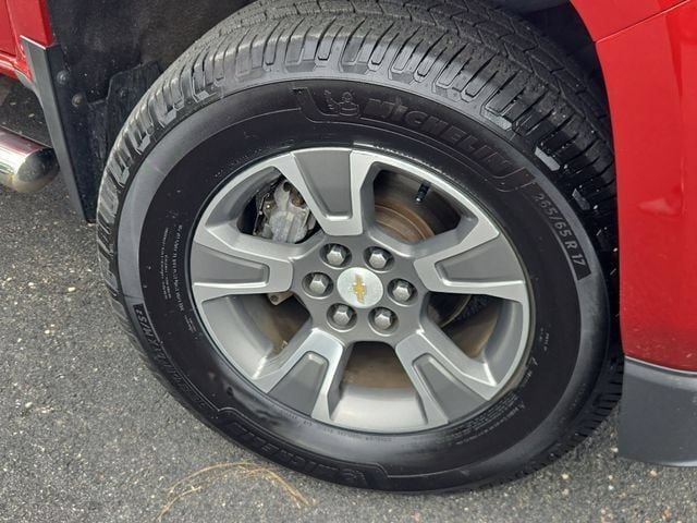 Used 2015 Chevrolet Colorado Z71 AWD/4WD image 5