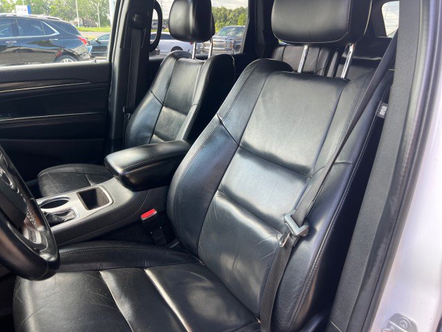 Used 2018 Jeep Grand Cherokee Limited w/ Trailer Tow Group IV RWD image 14