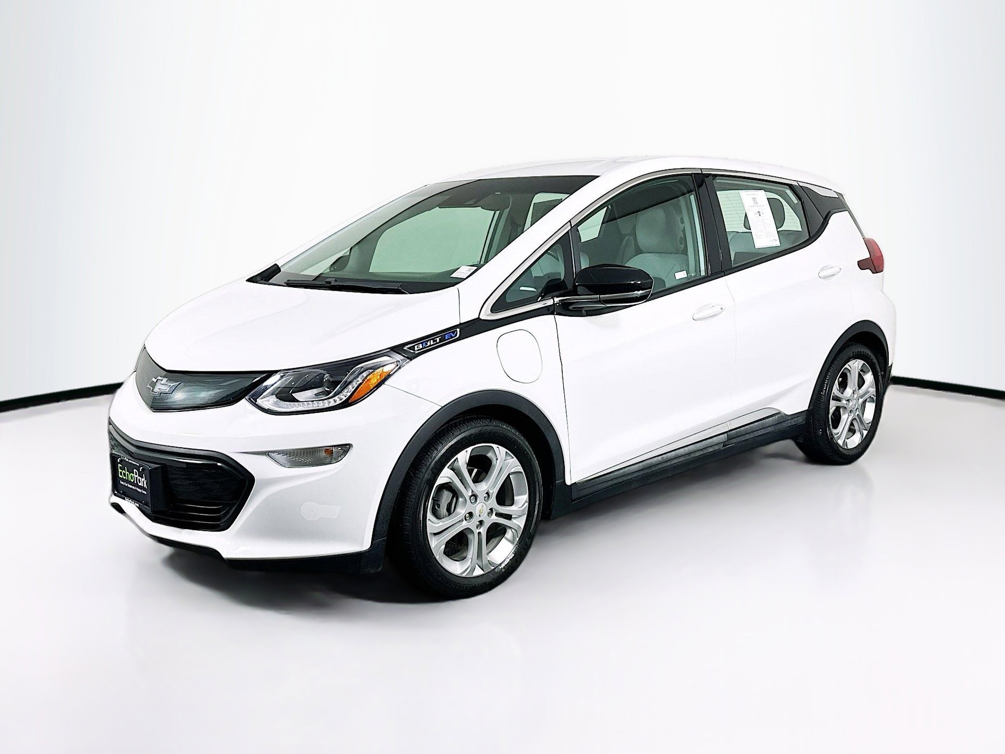 Used 2019 Chevrolet Bolt LT FWD image 3