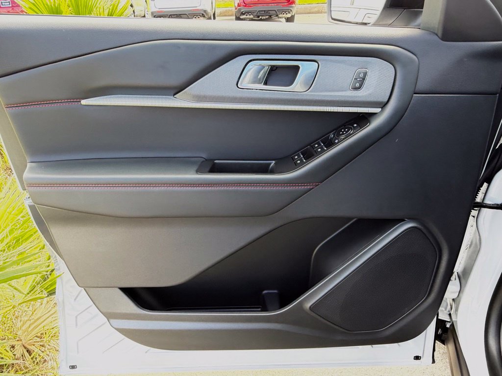 Used 2026 Ford Explorer ST-Line RWD image 14
