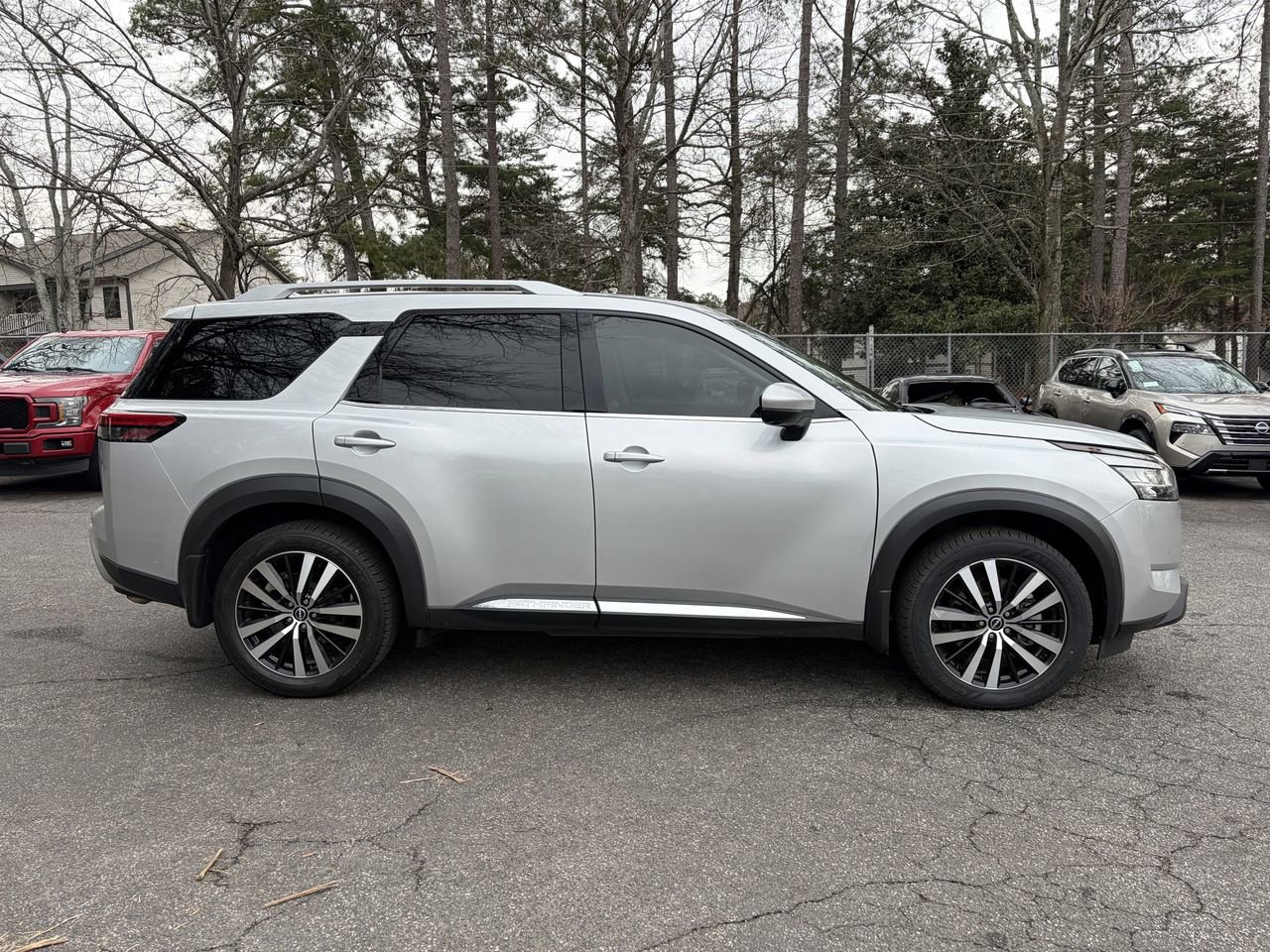 Certified 2023 Nissan Pathfinder Platinum image 6