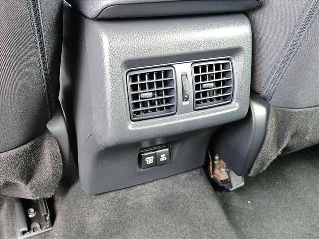 Used 2025 Toyota Camry LE FWD image 23