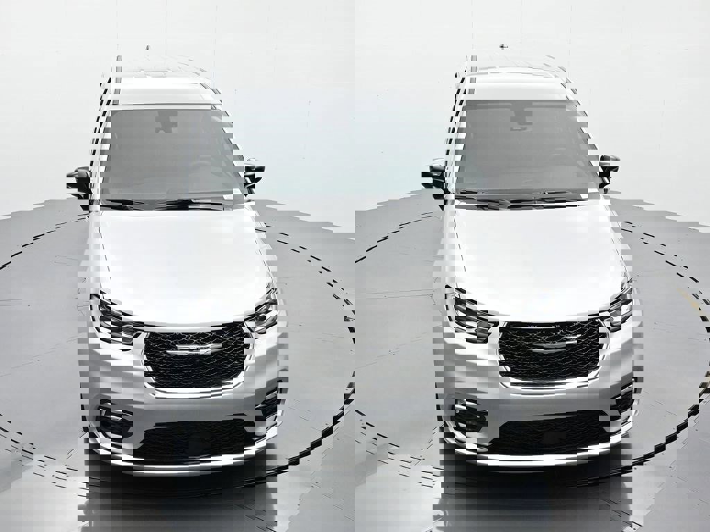 New 2026 Chrysler Pacifica Select image 11