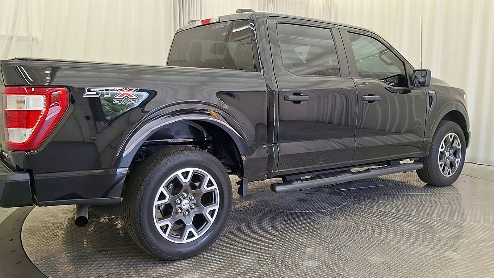 Used 2021 Ford F150 XL w/ STX Appearance Package AWD/4WD image 3