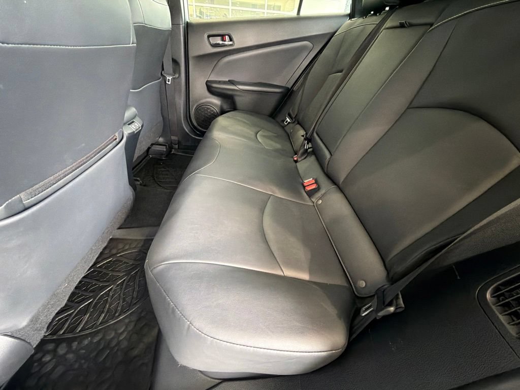 Certified 2020 Toyota Prius Prime Limited FWD image 33