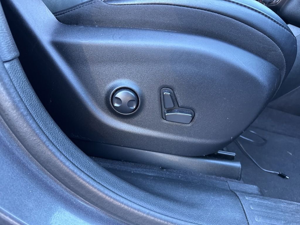 Used 2023 Jeep Cherokee Altitude Lux AWD/4WD image 61