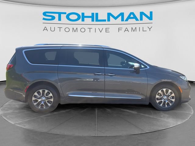 Used 2021 Chrysler Pacifica Pinnacle FWD image 4