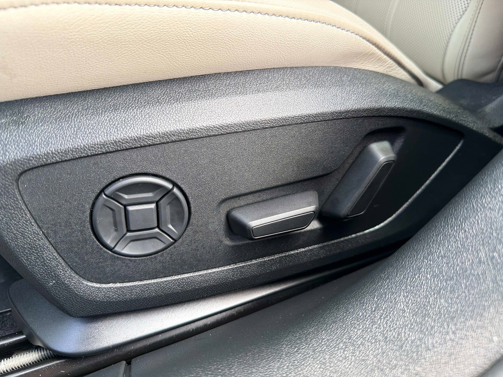 Used 2025 Audi A5 2.0T Premium Plus image 37