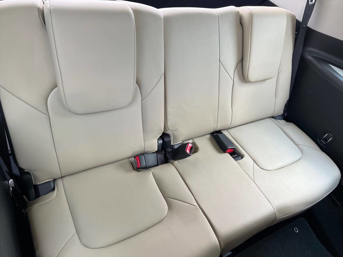 Used 2023 INFINITI QX80 Premium Select w/ All-Season Package image 10