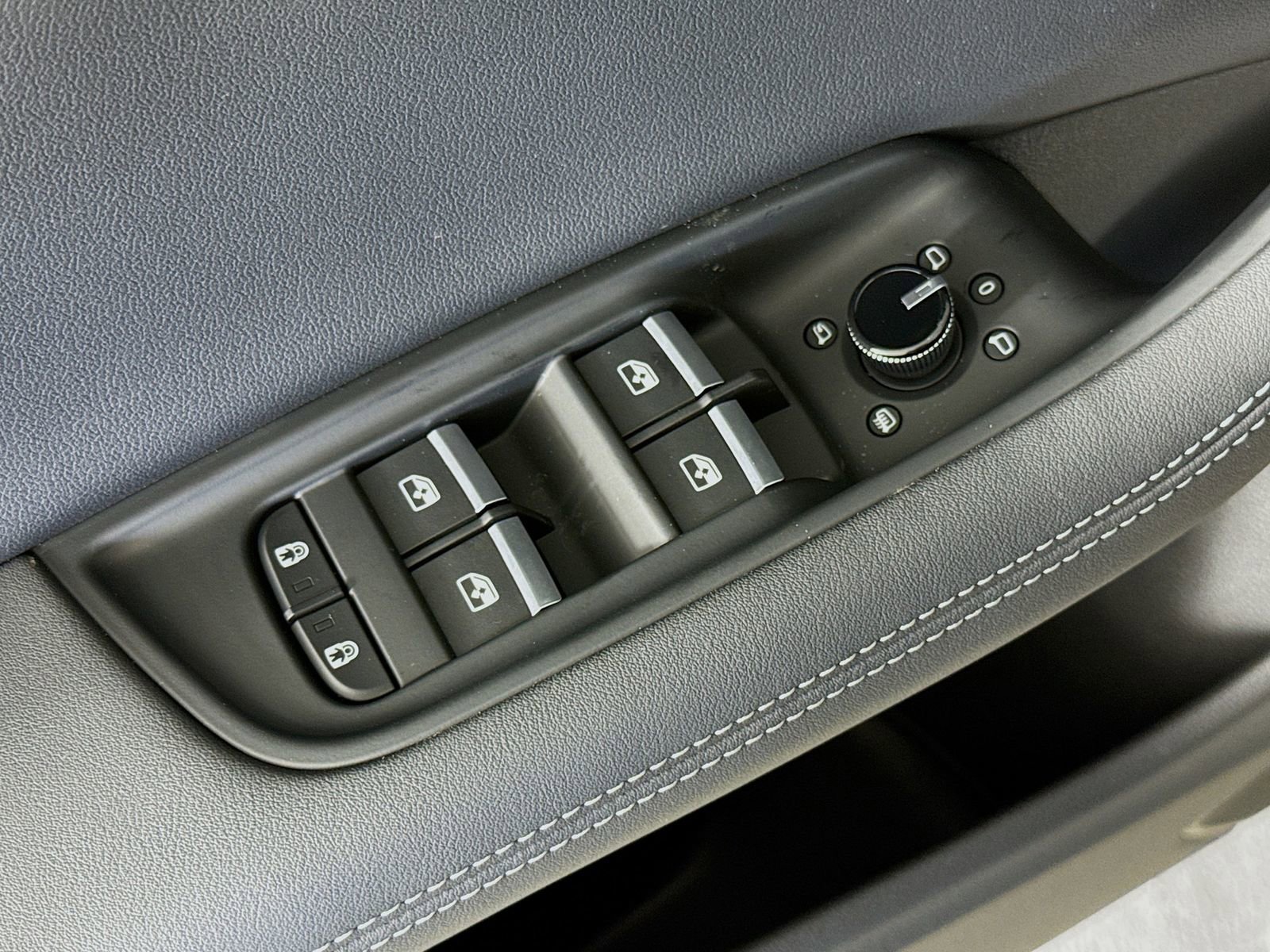 New 2026 Audi Q8 Premium Plus AWD/4WD image 18